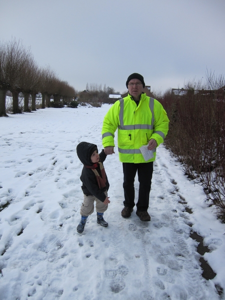 sneeuwpret met opa