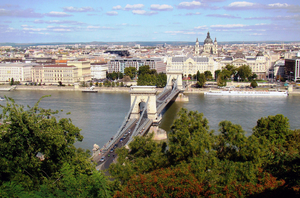 Kettingbrug + St. Stephanusbasiliek