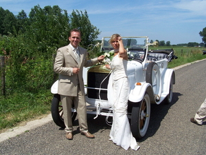 HALLE OLDTIMERS  BRUIDSWAGENS  CEREMONIE