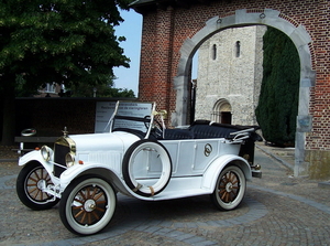 bruidswagens oldtimer www.bruidswagens-haspengouw.be