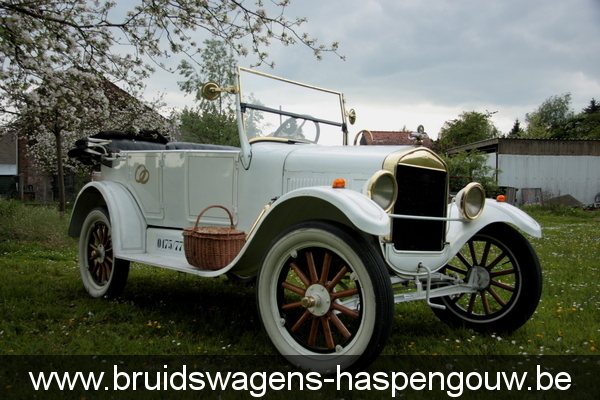 FORD MODEL T BRUIDSWAGEN OLD TIMER