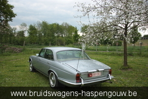 SOVEREIGN LWB Jaguar Daimler bruidswagen