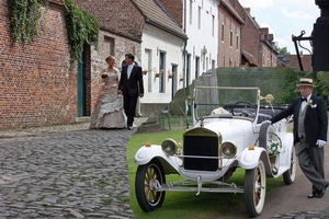 DIEST BEGIJNHOF bruidswagens oldtimers