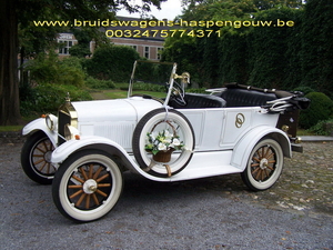 BUDINGEN bruidswagens ceremoniewagens oldtimers