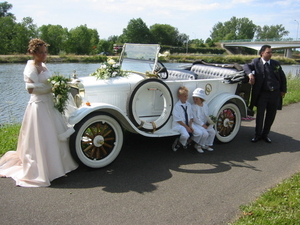 HELCHTEREN bruidswagens ceremoniewagens oldtimers