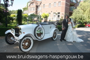 BREE ceremonieauto bruidswagen oldtimer
