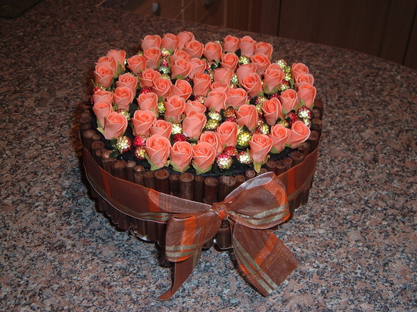 zelf gemaakte bloementaart .