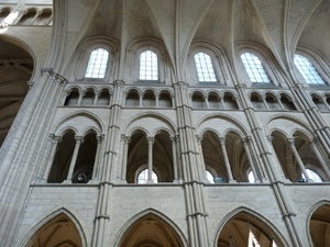 2009_08_23 043 Laon - kathedraal binnen