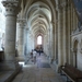 2009_08_23 044 Laon - kathedraal binnen, Mieke, Benno