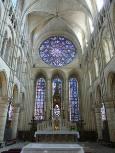 2009_08_23 049 Laon - kathedraal binnen