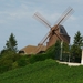 2009_08_24 130 Verzenay - windmolen close up, wijngaarden