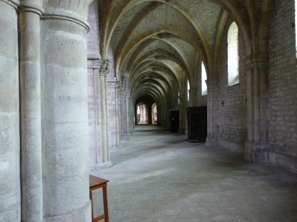 2009_08_25 019 Reims - basiliek