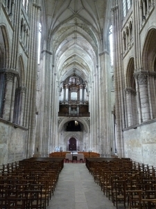 2009_08_25 046 Saint Quentin - kathedraal