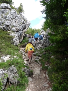 2009_07_09 005 Sellajoch (Passo Sella) - Mieke, Benno, Otto wande