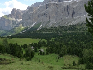 2009_07_09 013 Sellajoch (Passo Sella) - uitzicht rotsen overkant