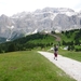 2009_07_09 036 Sellajoch (Passo Sella) - Mieke, Benno wandelen