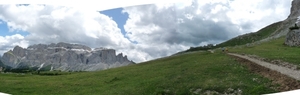 2009_07_09 053ABC-pano Sellajoch (Passo Sella) - uitzicht (Mieke,