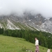 2009_07_10 027 Würzjoch (Passo delle Erbe) - Mieke bij rotsen in