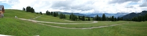 2009_07_10 036ABCDE-pano Würzjoch (Passo delle Erbe) - uitzicht 