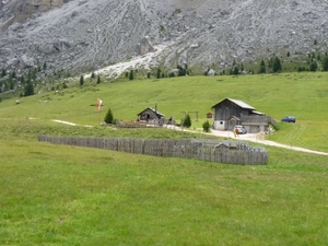 2009_07_10 055 Würzjoch (Passo delle Erbe) - Fornella hut - 'Hau