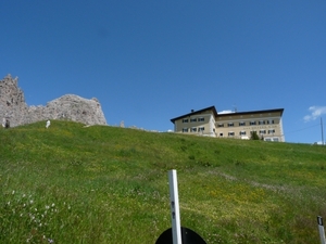 2009_07_13 037 Grödnerjoch (Passo Gardena) - uitzicht hotel