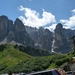 2009_07_13 040 Grödnerjoch (Passo Gardena) - rotsen, parking