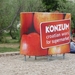 2009_07_18 009 Pag stad - strand - reclame Konzum - kleedhokje