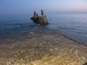 2009_07_21 008 Novigrad - zee avond - Mieke en Benno