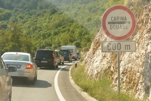 2009_07_22 001 onderweg naar Slovenia - bord grenscontrole douane