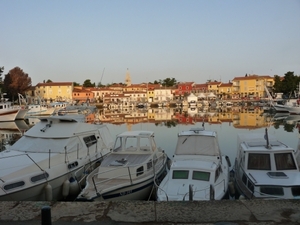 2009_07_23 001 Novigrad - haven en kerk