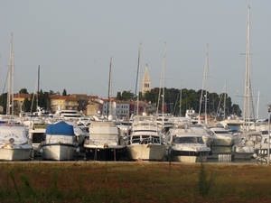 2009_07_23 007 Novigrad - haven en kerk