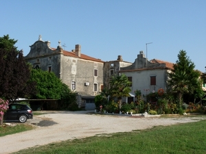 2009_07_23 022 Novigrad - oud huis