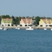 2009_07_23 065 Umag - haven - gekleurde huizen overkant