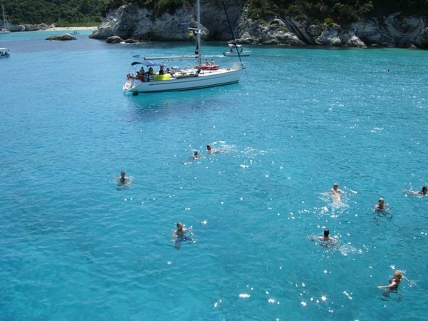 Antipaxi strand Voutoumi