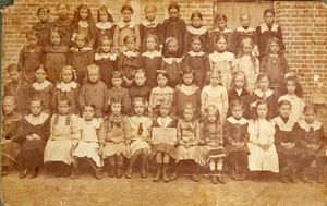 103 klasfoto ma 3rij 2 van links