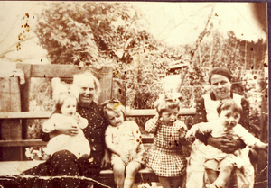 109 grootmoeder ; ma en kinderen