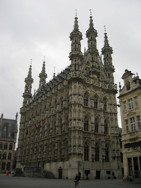 LEUVEN