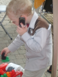 Jarne aan het bellen...77777777777777777777777777777777