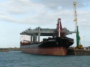 Sloehaven met boot 095