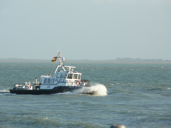 Sloehaven met boot 128