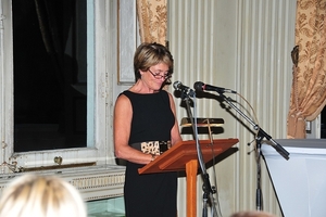 Barones Chantal de Roest d ' Alkemade, (tijdens boekvoorstelling,
