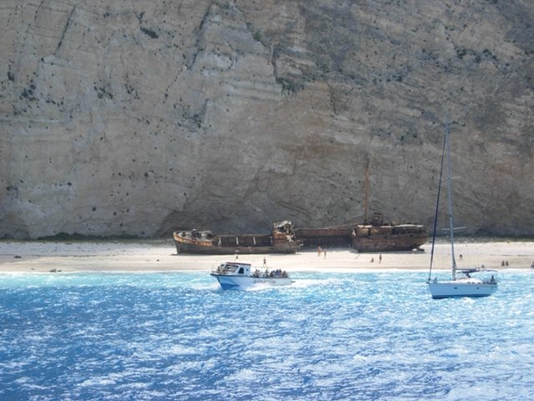 Navagio beach - scheepswrak3