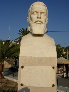 Zakynthos stad - standbeeld Vesalius2