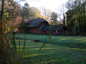 Foto vanaf vijver naar de startplaats en einde