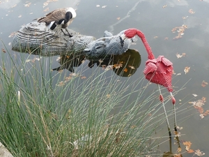 2009_10_31 039 Windsor Legoland - flamingo en nijlpaard in Lego (