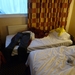 2009_11_01 02 Windsor Slought hotel - Benno's bed (beetje blooper