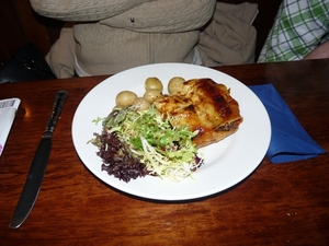 2009_11_01 72 Pulham Market café - eten