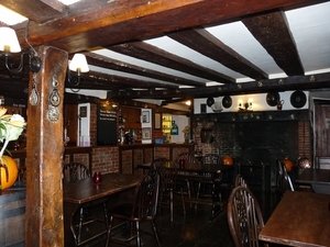 2009_11_01 74 Pulham Market café - interieur