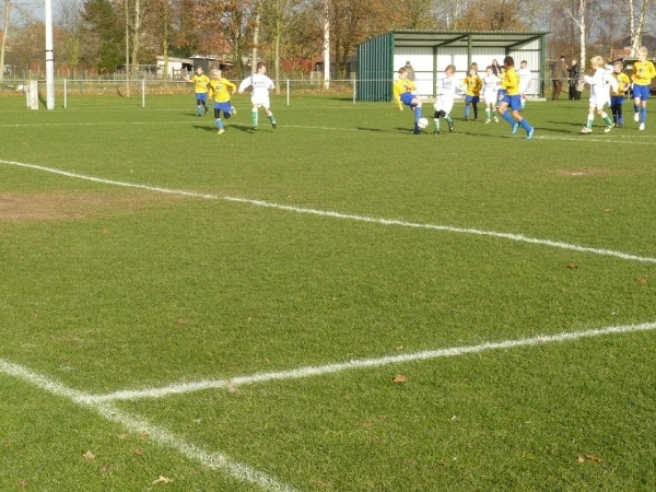 voetbal sinaai 2 vk tielrode b 0 21 november 2009 100