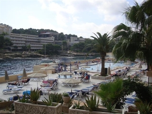 De zwemkom van het hotel....